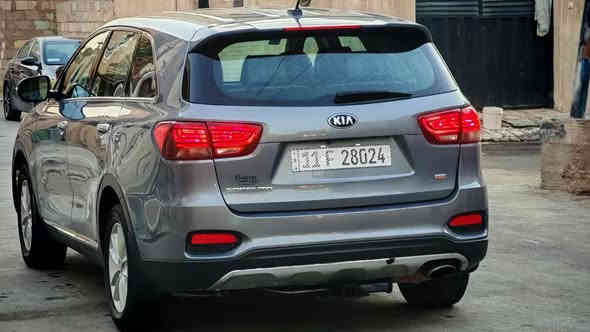 السلام عليكم سورنتو 2020 محرك ٢٤٠٠ .٤ سلندر رقم بغداد محرك كير مكفولات ٧ راكب  قطعتين تبريد ماشيه ٨٨ الف
حادث جانبي باب وجاملغ حادث وبنيد وباب توحيد لون  
المواصفات اشرات مري .. رادارت جميع جهات . تحكم استرين وانظمه سرعه شاشه كامره .  لد امامي . تو ويل . ٧ راكب السعر ١٦٠ قفل قفل مكانه الامين 
***********
***********
