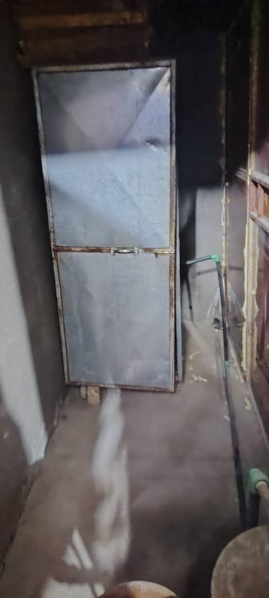 السلام عليكم فرن للبيع وخماره وعجانه وبطل خماره وطوليات ومياز وماشوب بيع مستعجل  استفسار على هذا الرقم *********** 💔💔
