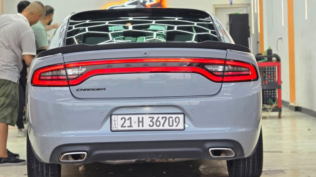 سلام عليكم-جارجر ٢٠٢١  (٦)سلندر سمنتي فول للاخير عدا الفتحة بدون ايرباك جديدة جدا❤️
المواصفات:
-كشنات جلد وتدفئة تبريد
-كراسي خزن ميموري
-سستم صوت الباين
-كشنات خلفية تدفئة
-رادارات جانبية
-رادار خلفي
-شاشة كبيرة
-كامرة خلفية
-ستيرن كهرباء
-مراة وسطية تعتيم ذاتي
-ويل جيتي اصلي
-منضومة زينون اصلية
وبعد مواصفات الفول المعروفة🖤

الحادث : سطحي قطعتين صبغ فقط جاملغ وباب بدون ايرباك وبدون دوخل وصور الحادث موجوده بلمنشور وايضا سونار موجود اذا تحب راسلني وادزلك سونار🖤
 
السيارة جديدة حرفيا ومناقصها برغي كير مكينه كفالة متسمع صوت المكينه كد ما ناعمة رقم سليمانية تحويل انشاء الله وبلعافية ع لياخذها يا رب🖤

مكان السيارة بغداد الزعفرانية موجود على الماسنجر وعلى رقمي اذا تحب تستفسر اكثر  :
***********
السعر ٢٥٥ وبيها مجال بسيط🖤
