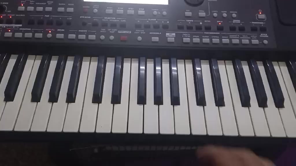 السلام عليكم من رخصه الادمن اورج ٦٠٠ السعر ٥ ورقات قفل عنوان كربلاء هنديه رقم ***********
