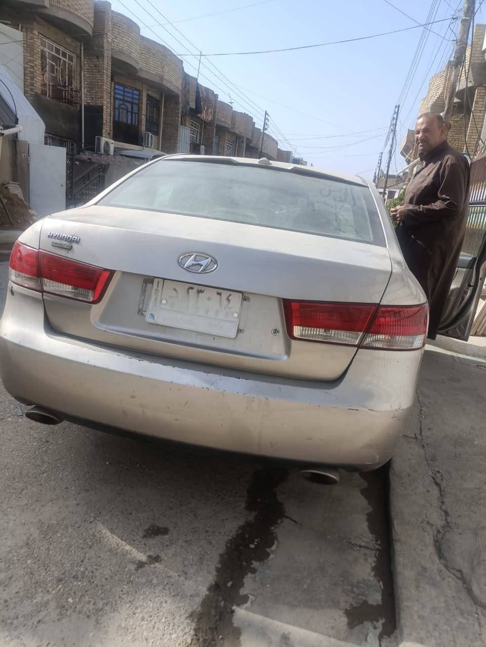 سلام عليكم سوناته موديل 2008 وارد امريكي حادثه باب خلف سائق مكينه 6سلندر سياره جارده رقم بغداد باسمي معروضه 83رقم موبايل ***********
