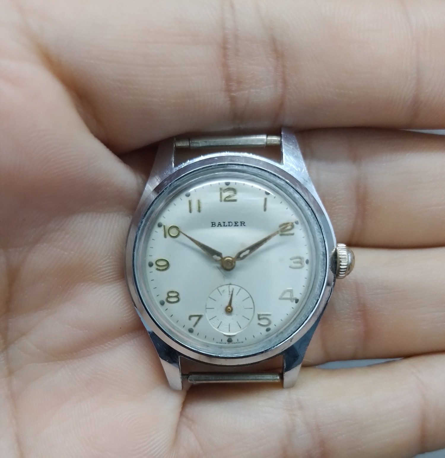 (اللهم صل على محمد وآل محمد) للبيع ساعتين بالدر عاطل فحم وساعة E BOREL.CO SPORT شغالة وقت مضبوط فنتج انتاج الاربعينات مطلع الخمسينات سعر خاص.


**إذا كنت صاحب هذا الإعلان وتريد حذفه لأي سبب، رجاءا أرسل رسالة إلى الدعم الفني**