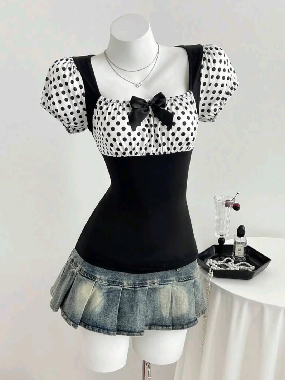☆ Top ☆
Size : XS S M L
Price : 18.000 IQD
متوفر التوصيل لجميع محافظات العراق🇮🇶
.
.
.
#iraq #store #goth #grunge #Riskystore


**إذا كنت صاحب هذا الإعلان وتريد حذفه لأي سبب، رجاءا أرسل رسالة إلى الدعم الفني**