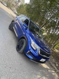 كيا سليتوس موديل 2023 سياره حادثها جاملغ وبنيد وباب ماشيه 20 الف مواصف...