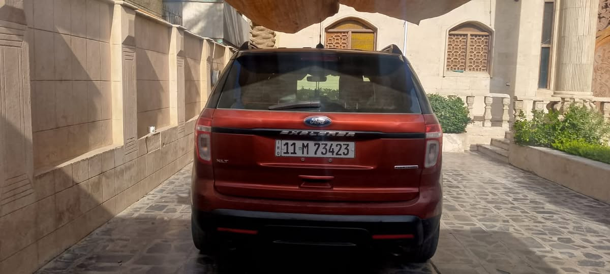 للبيع سياره
فورد اكسبلور موديل 2014 
كير محرك  عل فحص 
تلاث قطع صبغ
سبعه راكب
كشنات جلد
شاشه كبير 
تحكم ستيرن

السياره رايده 130 بيها مجال للطيبين 
تجي وتشوفها وما أقصر وياك 
العنوان بغداد 
الرقم الهاتف ***********
