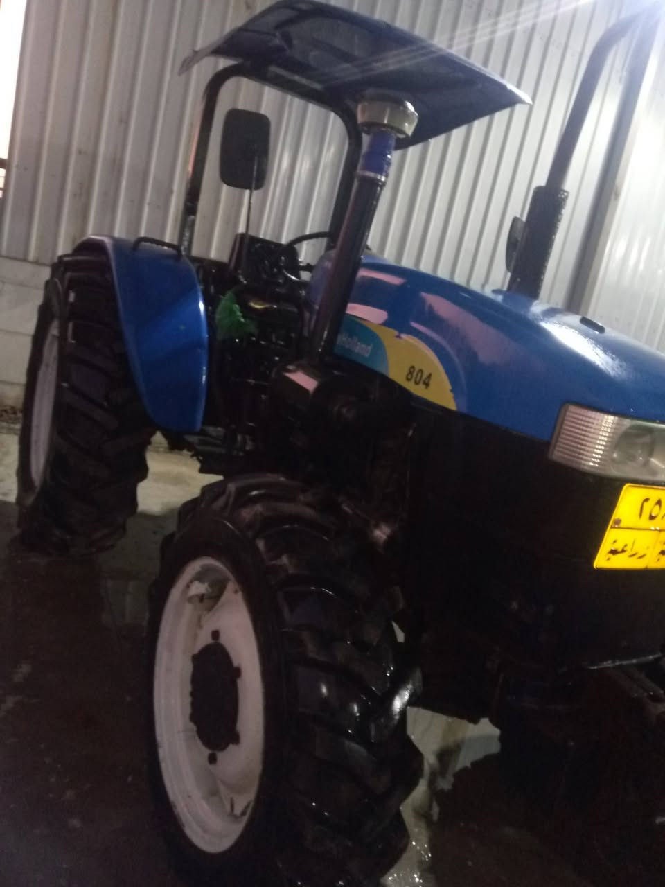 تركتر صيني موديل 2014 سنويه 2028 رقم سليمانيه كفاله عامه كير محرك اكسن رفع عازقه كلها شغاله كهربائيات فول مكان واسط الزبيديه السعر جدا مناسب للشراي ***********
