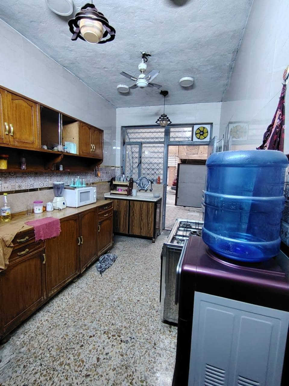 بيت للبيع مساحه 120متر. في الشرطة الرابعة
بيت للبيع مساحه 120متر. في الشرطة الرابعة 
شارع الضغط 
سعر180مليون وبي مجال  
للاستفسار الاتصال علا الرقم ***********
