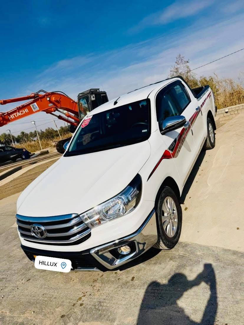 السلام عليكم ورحمة الله وبركاته🤍
🟥غير متواجد عالفيسبوك🟥

للبـيع تويوتا هايلوكس 2025 SAS
بعدها على وضع الشركه والضمان🔥

المواصفات 👇🏻——————————————-
گيـر أوتوماتيك 🕹️
تحكم سترين جهتين 
مثبت سرعه 🚀
بنـيد ابو اللايـت
اللايـت هيـدروجين البلاد 
كشنات مخمل
تـبريد قطعتيـن ❄️
ارضيـات
ويل كب كروم🩶
شاشـه كبيـره 🖥️
كامره خلفيـه 
الممشى 15 الف كيلومتر 
مرقمه بغداد وكامل
وبعد مواصفات الـساز معروفه 🇯🇵🔥
السيارة مال جناي وبالعافية عالياخذها🌸🌸.

السيارة بعدها على وضع الشركه جديده بريحة الوكاله ✨تحت الضمان ومامدوشمه عالبلاد
تحويـل ثاني يوم مكـاني ديالـى
السعر 320 وبـيها مجـال بسـيط

***********
