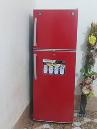 متوفر تلاجه للبيع جديد الله شاهد 12قدم اللبيع مستعجل السعر 225 0780261...