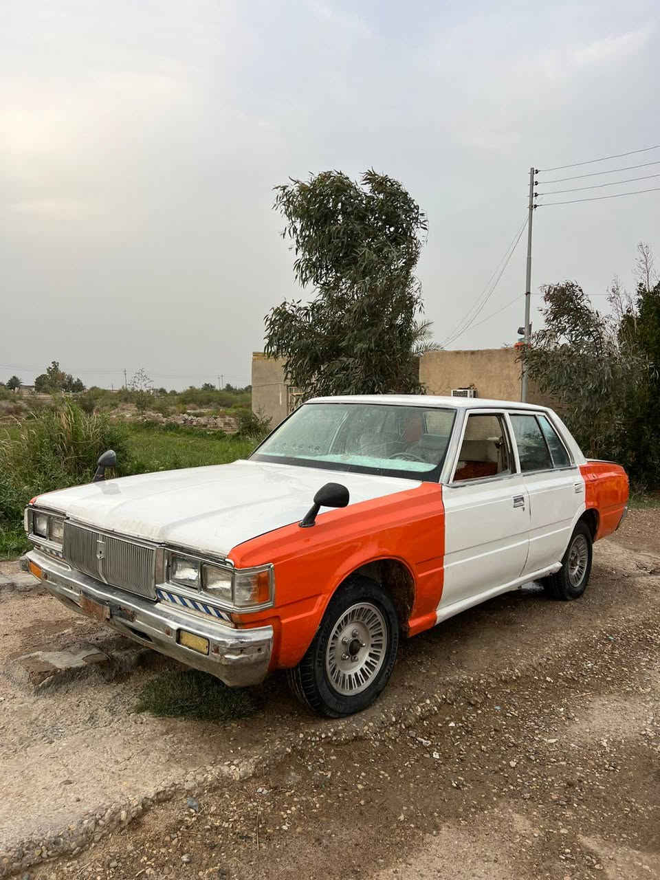 كراون 81  رقم ديالى تحويل ثاني يوم مكينة وكير 3y  لاتنقيص ولا بخار  تايرات جدد صبغة جديدة السيارة توها معمرة جاهزة ع اخر حباية دواخل حلوى  السعر 20 بيها مجال  للستفسار اكثر  ***********
