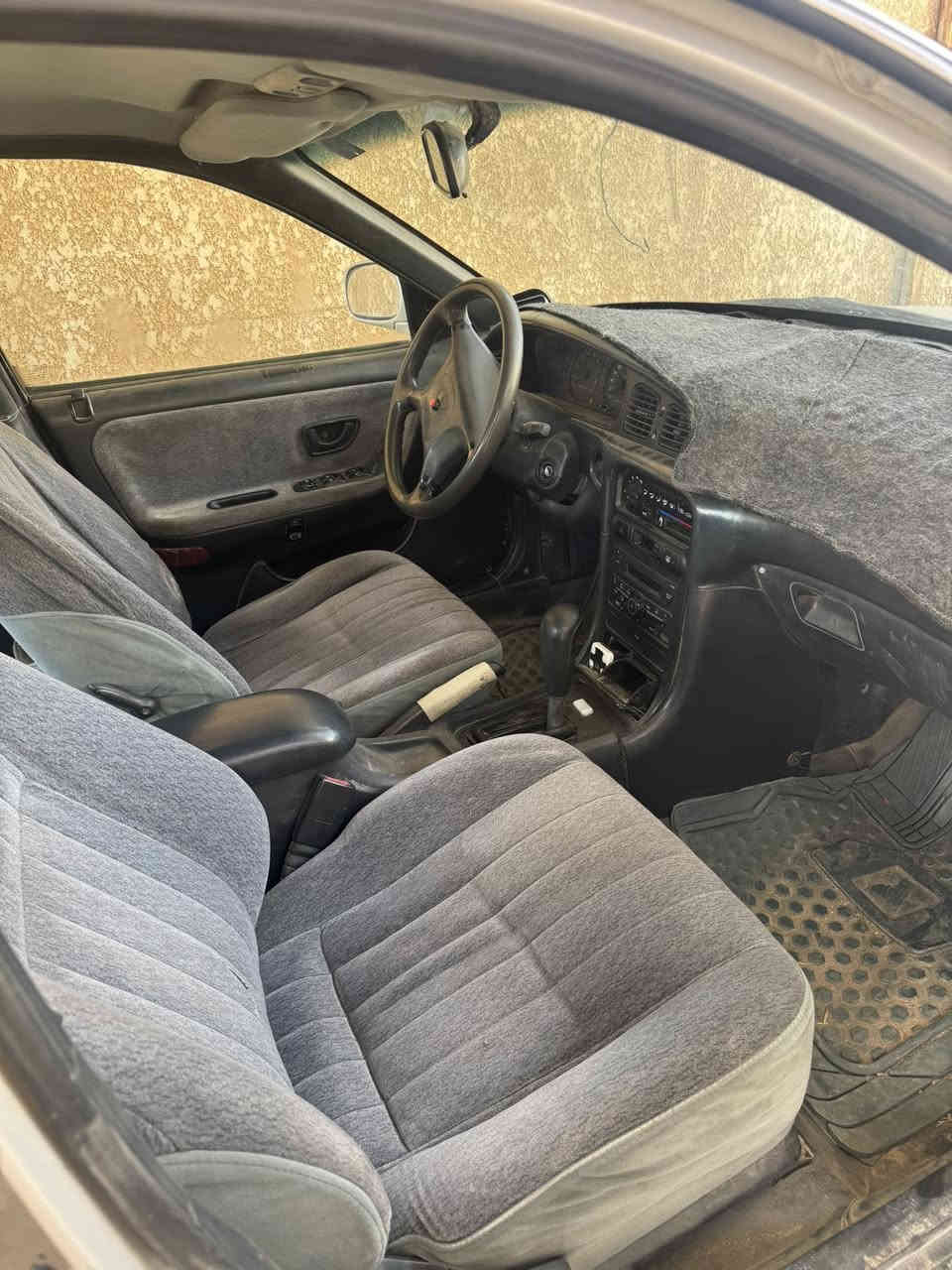 سوناتا تو موديل94  كير اوتو رقم بغداد انكليزي مشروع وطني سنوية ل26 تخم تاير السعر 45وبيه مجال حك الجيه الشراي يتصل مكان صلاح الدين / بلد رقم الهاتف ***********
