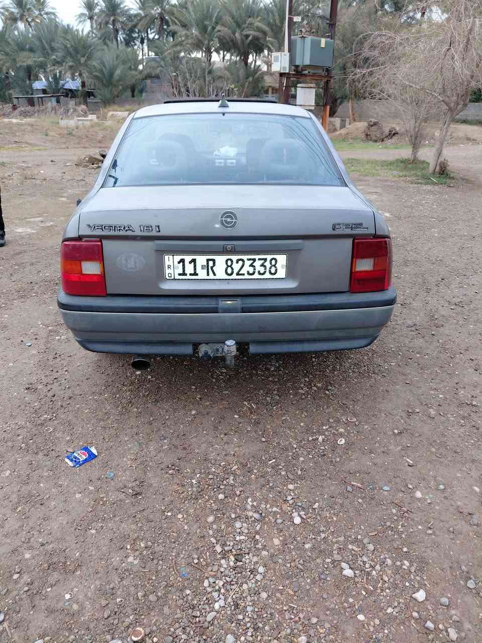 اوبل موديل 92 رقم بغداد جديد سنويه الى 2030
مكفوله كفاله عامه ماعد ٣ قطع صبغ اثر جراد سياره بلادي على يدنه من ٢٠٠٥ الحد هسه سياره كامله على اخير حبايه محرك كير صدر امامي خلفي كل جديد 
سياره متعوب عليه كلش محرك 1600
مواصفات سنتر لك فتحه سقف بور ستيرن 
بسمه تحويل مباشر مانقصه ربع دينار 
مكان سياره ديالى كنعان 
سعر 42وبيه مجال وسوك كلشي بي 
***********
