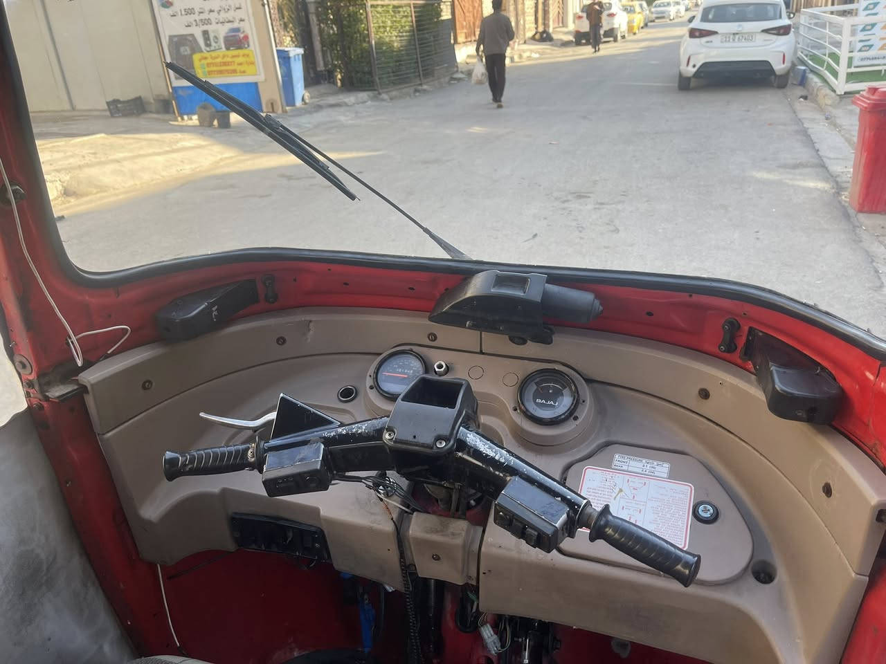 السلام عليكم تكتك للبيع موديل 2018 شهر ال 11 رقم و سنويه انگليزي بأسمي تكتك خير من الله جاهزه كبل للشارع كلشي مبدل بيهه جديد  مكينه مفتوحه مكاني بغداد الدوره
***********
