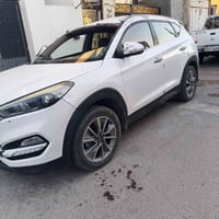 سياره توسان خليجي ابيع على ضربته موديل 2018سياره شغاله المكان بغداد ال...