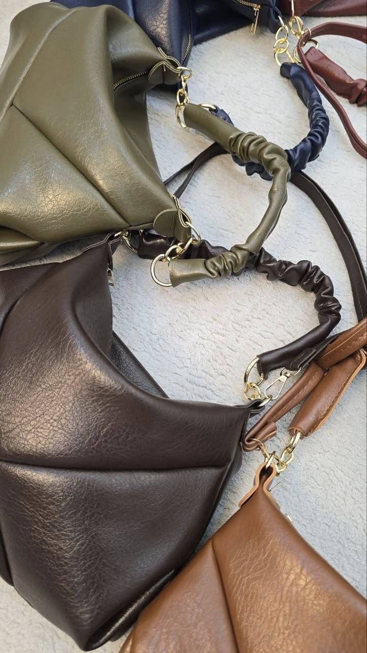 �✨ رمضان مبارك عليكم جميعاً ✨🌙
أروع صيحات الموضة والأناقة 👛🔥

🔥🎁 عرض خاص بمناسبة الشهر الفضيل 🎁🔥
اشتري 3 حقائب تركية
الرابعة هدية مع توصيل مجاني 🚚✨

📦 الكمية محدودة… احجز الآن قبل نفاد العرض

https://t.me/frashamoda


**إذا كنت صاحب هذا الإعلان وتريد حذفه لأي سبب، رجاءا أرسل رسالة إلى الدعم الفني**