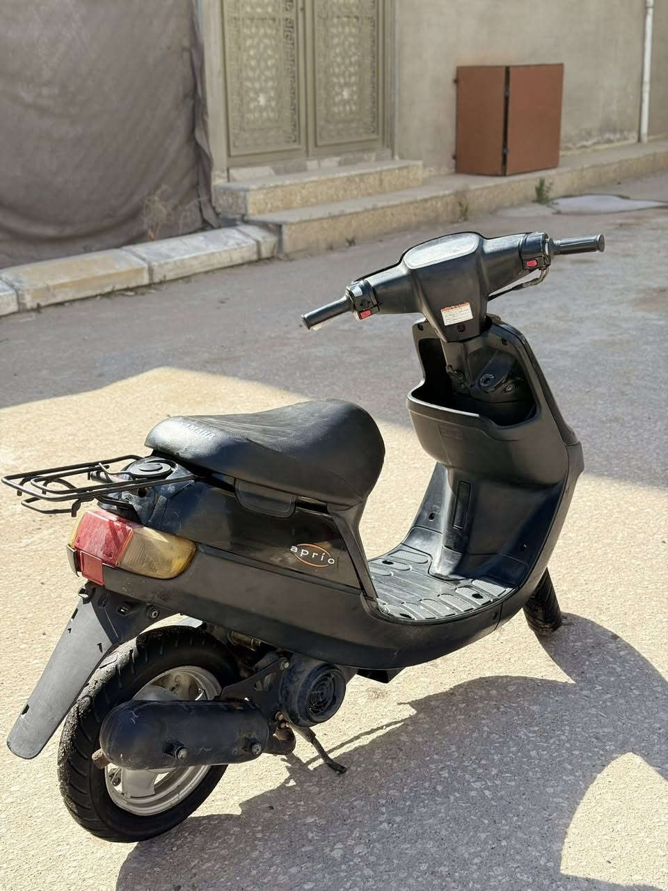 السلام عليكم بطه للبيع موديل 2003 دراجة نضيفة كفرات بلادي كهربائيات شغالة ماعدا الاشاير الدراجة مجفته مرة وحدة تجفيت اصلي شلعه ومعدل دك فوك الستين مابيها اي مشكله بس بيها صوت بسيط بالرولة! للاستفسار *********** المكان كربلاء حي الحوراء السعر 375
