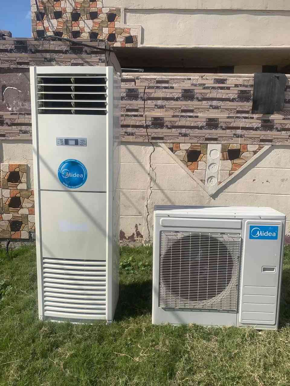 السلام عليكم 
للبيع سبلت
نوع ميديا 
حجم 3 طن 
الجهاز نظيف كامل بلادي
السعر 650 الف 
***********
