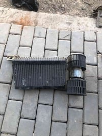 فريز وفان فرنسيات مكفولات للبيع 150 الف قفلهن ‭07743717452