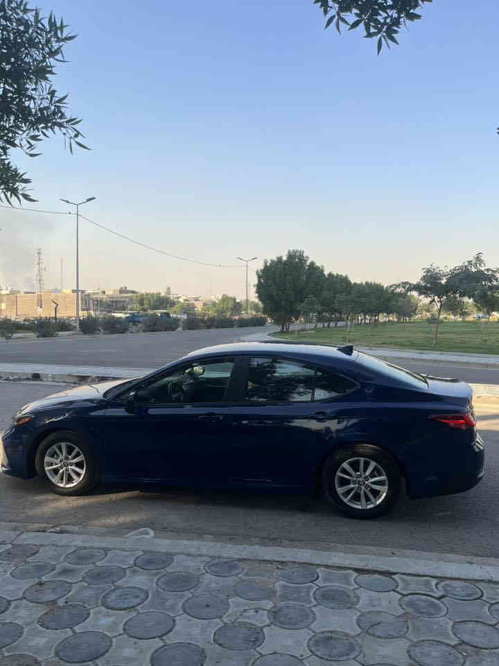 السلام عليكم كامري 2025 EL هايبرد  
اخوان السيارة سعرها 189 مجال شي بسيط وماكو 2025 بهيج سعر حتة البيها احزام أغلى منها 😂😂😂
بيها صبغ 4 قطع باب السايق +الباب خلف السايق +جاملغ+بنيد 
موصفات السيارة 
بصمة 
قطعتين تبريد
تحديد مسار 
مثبت سرعة 
سياقة شبه ذاتية 
نقطة عمياء 
شاحن لاسلكي 
كار بلي لاسلكي 
وموصفات الel المعروفة 
رقم بغداد ب اسمي 
اخوان 189 مجال شي بسيط 
عنواني بغداد الكرخ 
***********
***********
