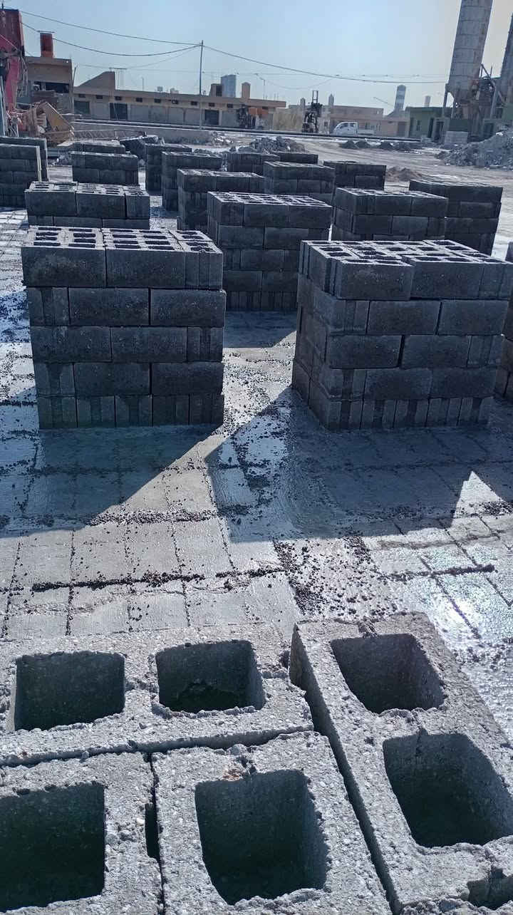 يتوفر بلوك كافة القياسات 20/15/12
يتوفر نقل كرين وبأسعار تنافسيه وحسب الجوده داخل وخارج الفلوجه للأستفسار ***********
