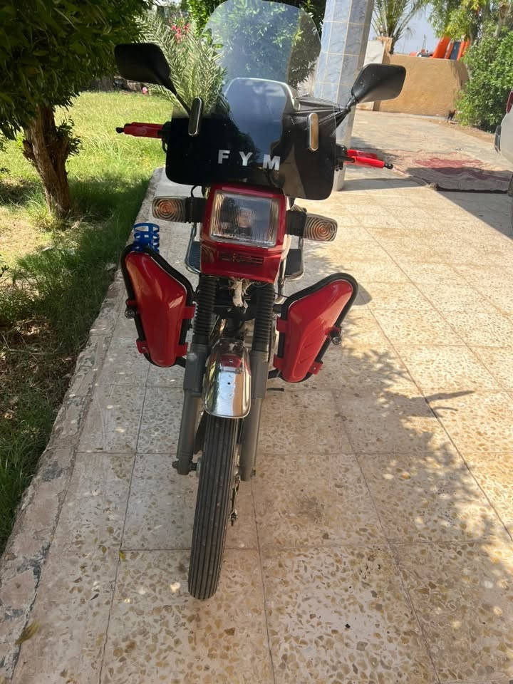 دراجه  فيوم للبيع مديل 2019اوراق اصليه
محرك كهربائيات كله مكفول كلشي بيه يشتغل دراجه نظيفه مامتعوبه سعر 850 وبيه مجال 
العنوان  واسط دجيلي ناحية واسط القديمة
رقم صاحب دراجه( ‭***********‬)
