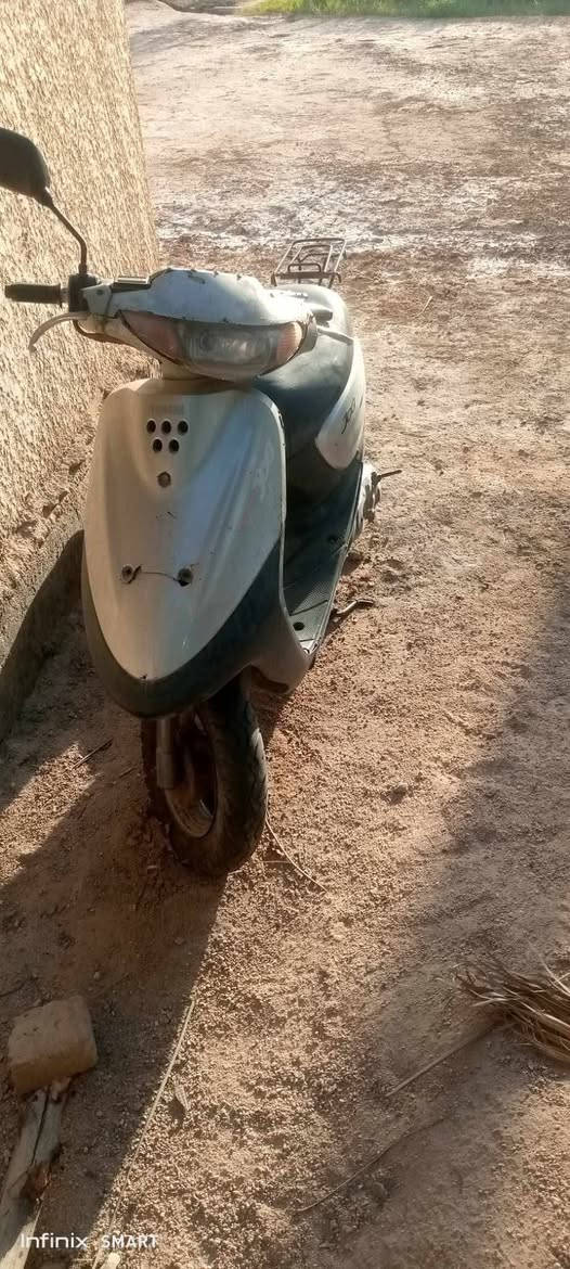 درجه البيع سعر 100 وبيه مجال قليل المكان دبيس الرميثه عل خاص ما متوجد مكلف بل نشر ***********وذ رقم صاحبه
