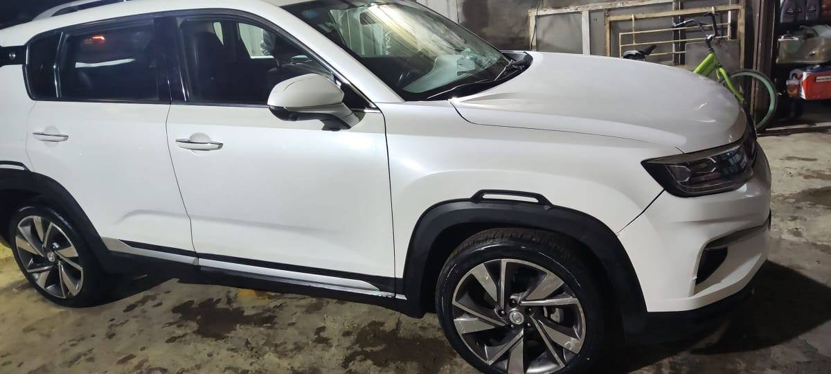 السلام عليكم من بعد اذن الادمن 
شانجان موديل 2021  cs35 بلاص   نظيفه  كير محرك فول بيها ثلاث قطع سعرها مناسب للبيع للتواصل اتصال او واتساب ما متواجد على الفيس الرقم ***********
