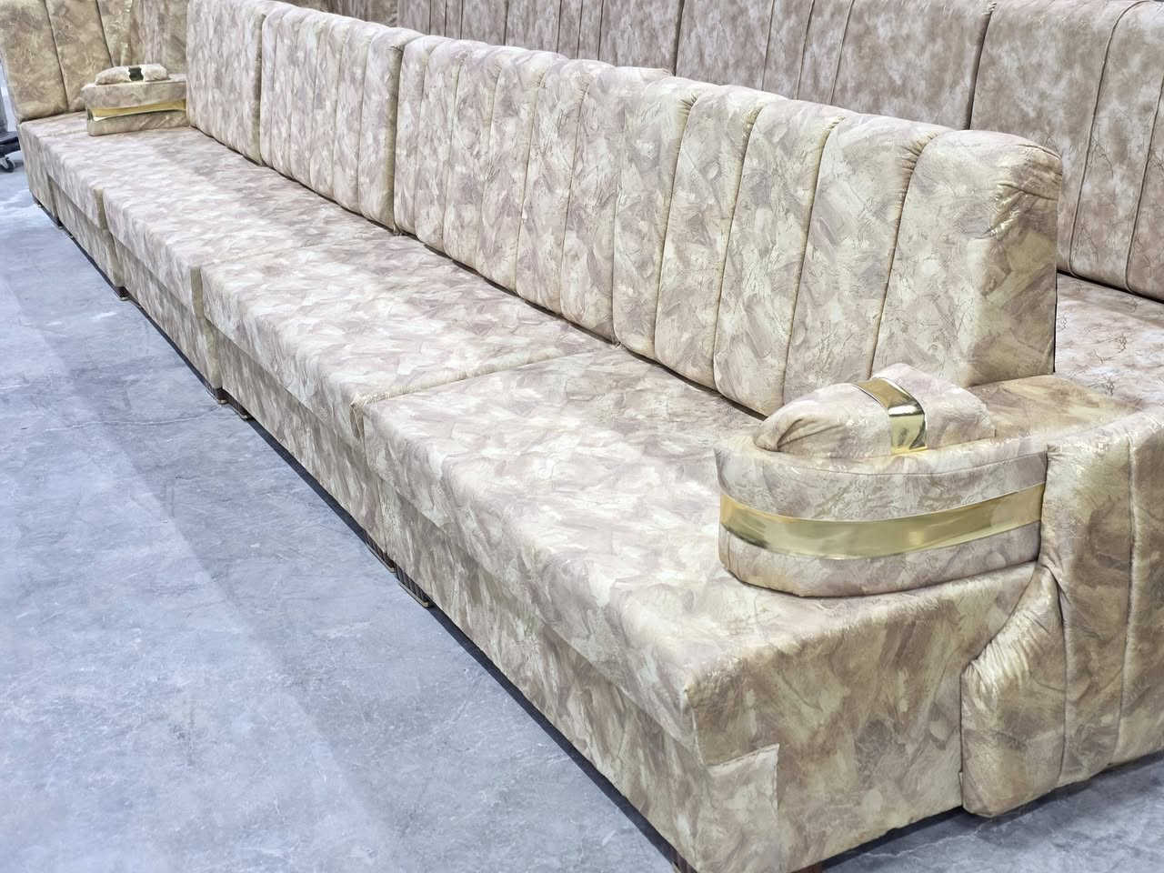 عرض خاص تصفي اخر ٤ تخامة تزكام شرط ابلوك اسود سعر التخم ٢٧٥ الف ١١ نفر  للتواصل ***********
