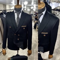 بدلات التخرج • اسود • مقاسات ٤٤-٥٨