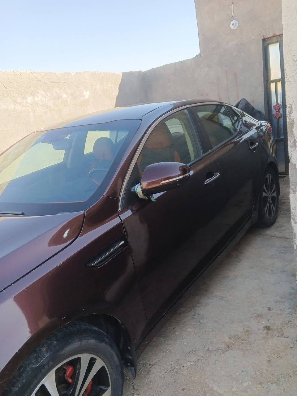 اوبتيمه مديل 12
سعر 90 بيه مجال مكاني ناصريه مركز 
محرك 2400 كير6 نمر  تبريد قطعتين 
بيه بنيد وجاملق بمريكه  الحادث مصلح بلعراق  وصل الخشم مسحوب عل بارد. فقط لا عيب شرعي لا كص سياره عوزه بس حدادي 60 بل ميه
انه طيك لبيع حته ما تجيك كول غشني. سياره مال جناي سيار فقط بس 15يوم تطلع يعني 15 ايوم غطاي انه عسكري بكد دوام ضمه بليت مطلع بيه  سياره بسمي رقم كليزي شراي يخابر لو راسلن انه خادم ***********
