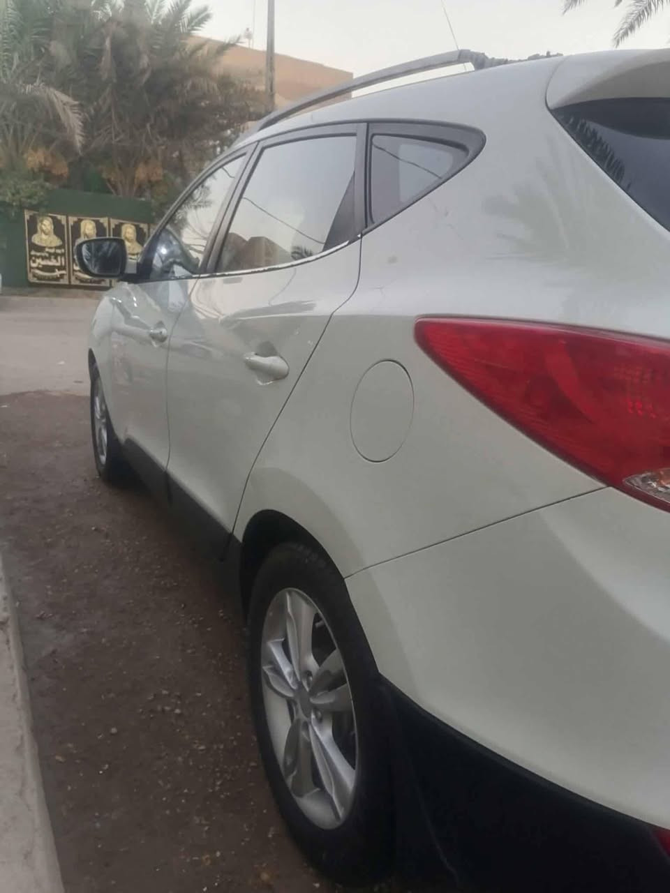 توكسان 2010
رقم اربـــيل. 

محــــرك 2400.  فول السياره واحد عل واحد ما عده بصمه 

تبريد ثلج 3 قطع. 

السياره كفاله من صبغ ما عده قبق الجنطه فقط 

السياره شكل 2015. السياره أحله من الصوره 

مكانها النجف السعر 118 وبيها مجال قليل 

اتصل ***********
