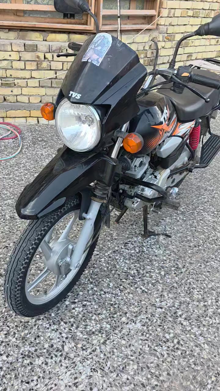 دراجه هندي TVS موديل 2021 طالعة من الوكيل بال 2023 مكفوله كفاله عامه برغي ما مفتوح بيهة مرقمة بأسمي كفالة اصوليات و نضافة السعر 2500000 مليونين ونص 
رقمي ***********
