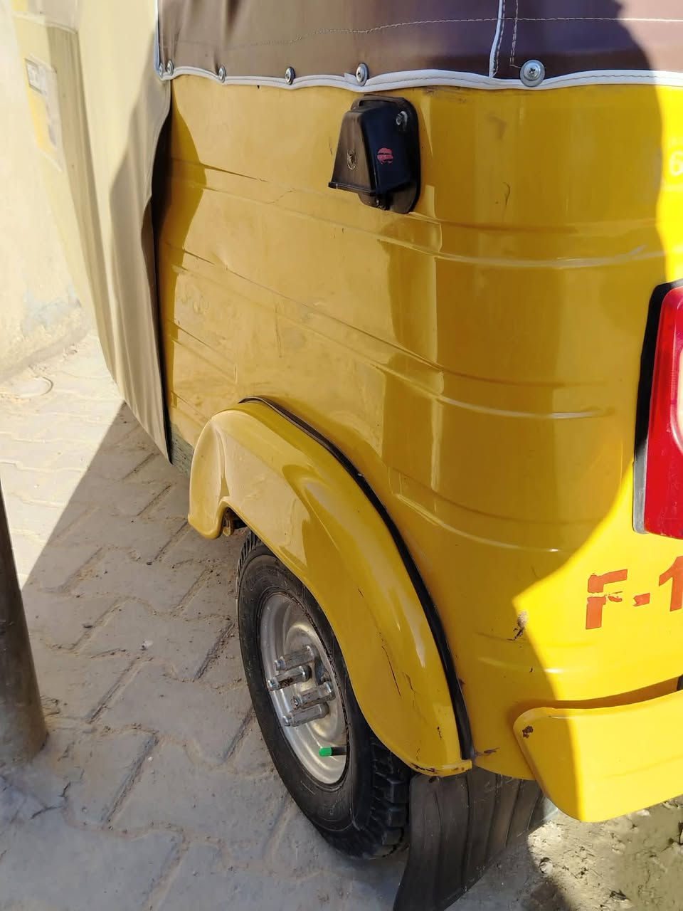 عشرين رقم وسنويه تحويل ثاني يوم كفاله دكه جاكوج مابيه مامشتغله عبري ماصاعد بيه. رقم نجف بسمي. سعرها 5/650 مامتواجد ع الفيس هاذا رقمي. *********** خابر وتدلل
