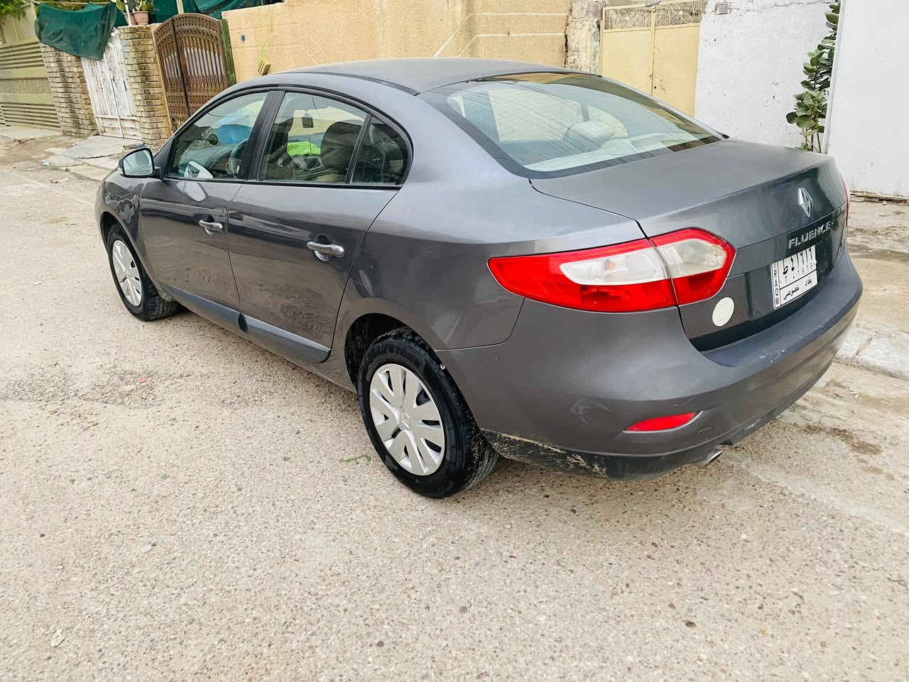 السلام عليكم شباب
رينو فلونس موديل 2016

رقمها حلو مميز 

بيها صبغ فقط جاملغ خلفي

السياره حلوة كلش

بيها جراد بسيط 

مكينه كير جدد

تبريد نقص غاز فقط

وينرادلها ترتيب بلصدر بسيط

السياره جاهزه شغل واطلع وين تريد

كلش حلوة

السعر 68 وبيها مجال

او مراوس بسياره اقل

مكاني بغداد حي العامل

للاستفسار الاتصال على الرقم

 ***********
