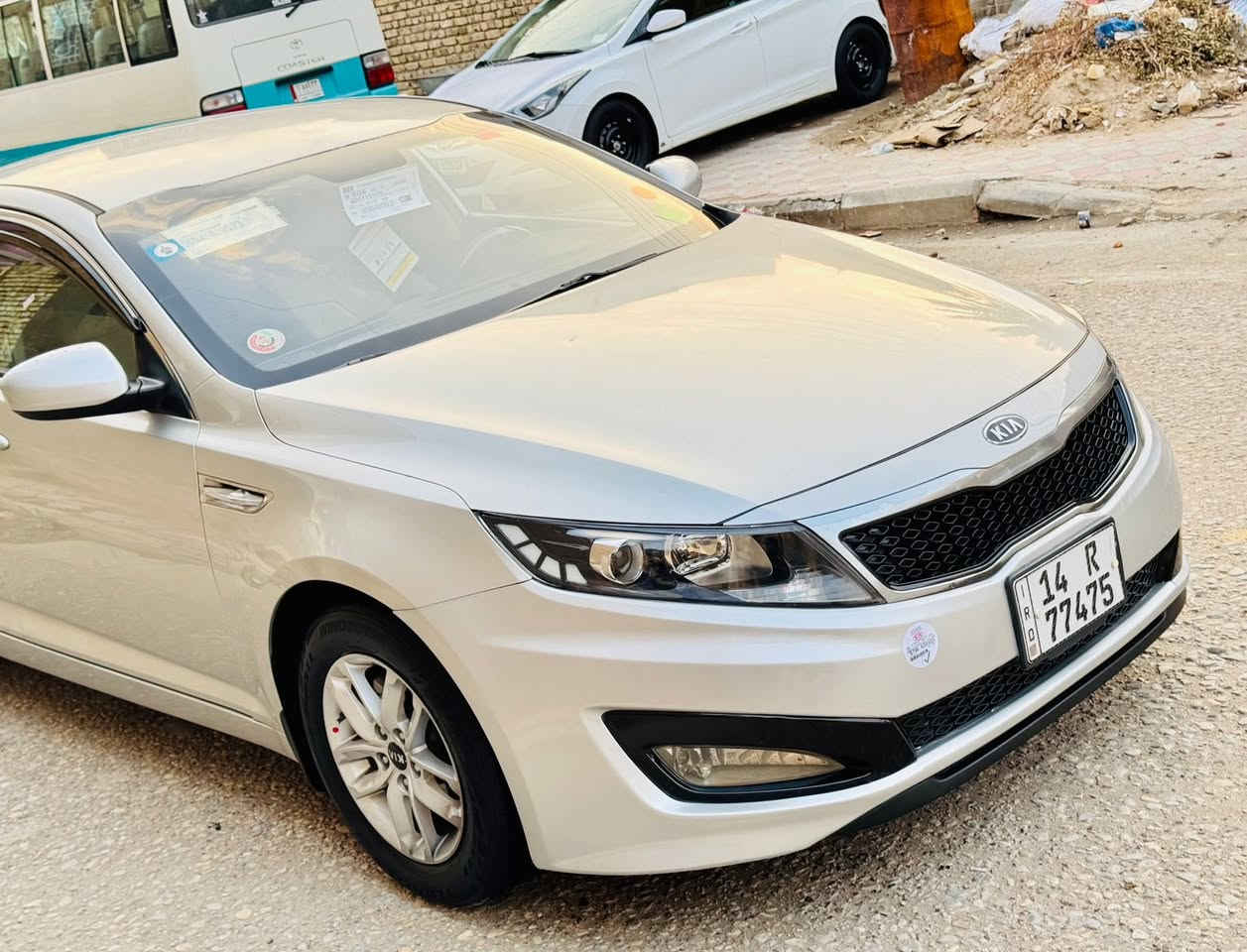 السلام عليكم 
كيا اوبتيما 2013 خليجي محرك مامفتوح ماشيه 180 حقيقي شرط الفحص
السياره مكفوله ضربه وصبغ وتبديل وفتح وبارد وخياس كفاله عامه بأستثناء كارت بل الهلال الخلفي تحويل مشروع وطني هزه وسنويه ولوحات كله جديد فقط نقل ملكيه مواصفات كلش حلوه شاشه كبيره وكامره دواره حساسات خلفيه شفتات استيرن ويل كب عدد خمسه تبريد قطعتين داخل عسلي تحكم استيرن جهتين السياره جديده جداً بوضع الشركه كير محرك تبريد حداديه تخم تاير باتري كله جديد وشرط الفحص السعر 122 للاستفسار*********** مكاني ناصريه شارع بغداد
