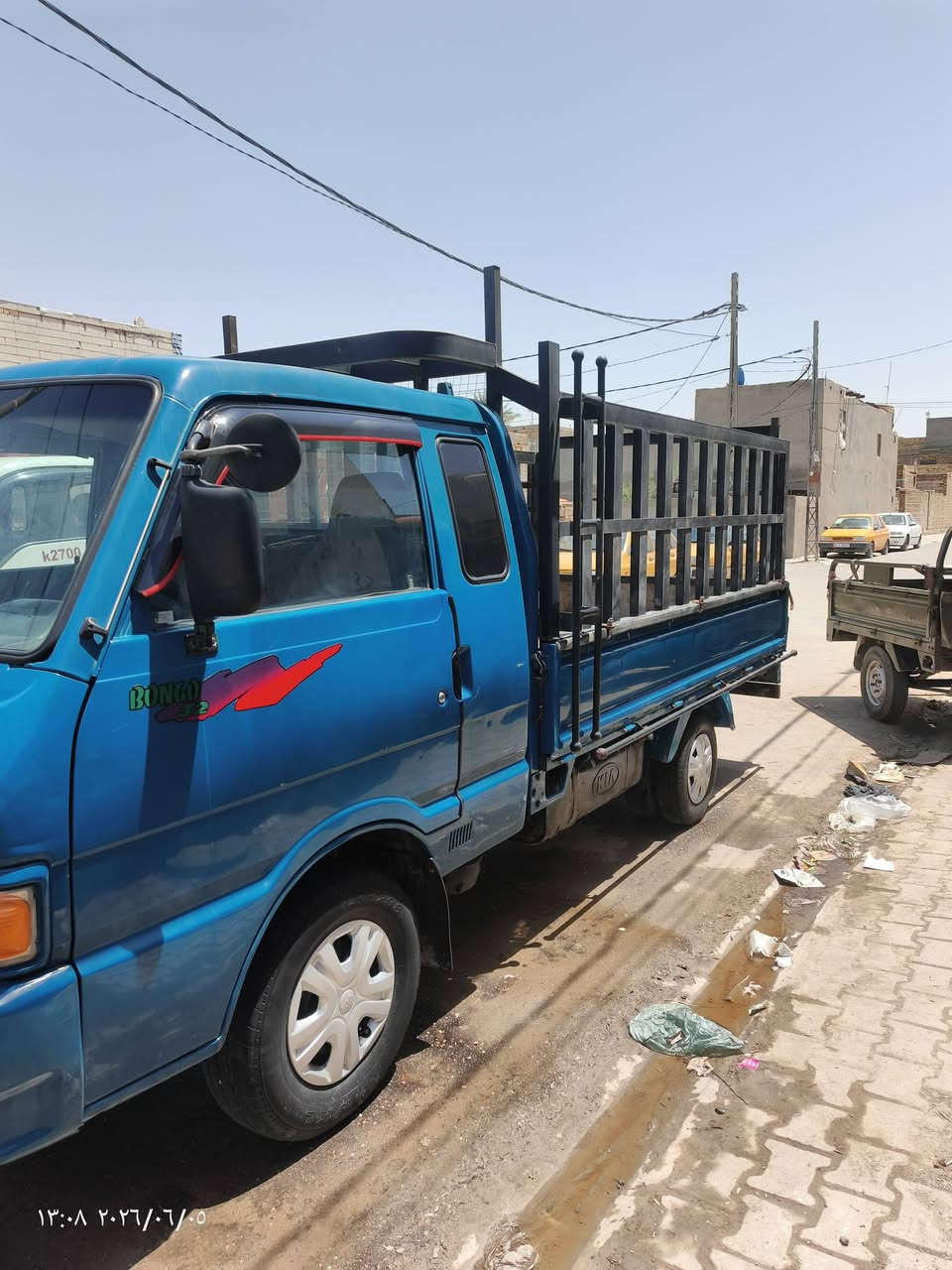 السلام عليكم كيا حمل 96 هو المواصفات السعر 70 وبيها مجال رقم الهاتف***********
