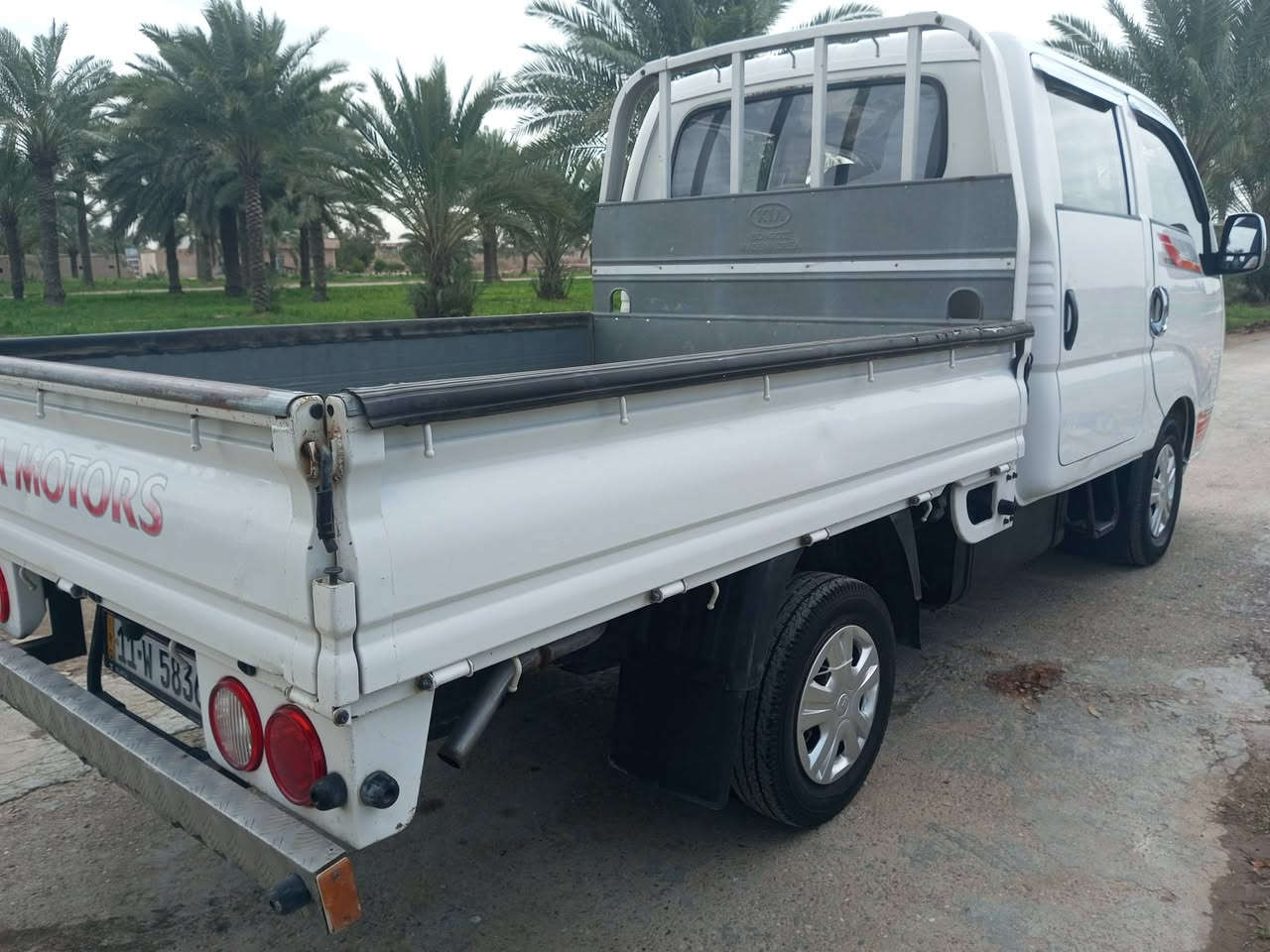 للبيع كيا دبل قماره موديل 2015 رقم بغداد نكليزي سياره مكفولة ماشيه 140 الف العنوان  بغداد الطارمية 
***********
***********
