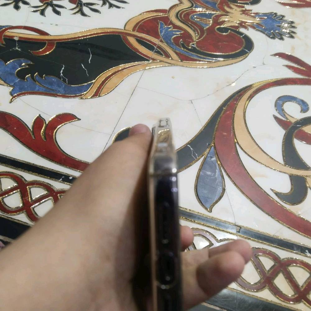 السلام عليك
14برو ماكس 
اخوان جهاز نظيف يعني نظيف شركه 
مبدل شاشه فقط 
بطاريه اصليه 79 
فيس ايدي شغال 
بي ضربه بشاصي بسيطه 
اخوان مستعجل على بيعته 
بدون وعود كاذبه اخوان 💙 
السعر :680 وبي مجال بسيط