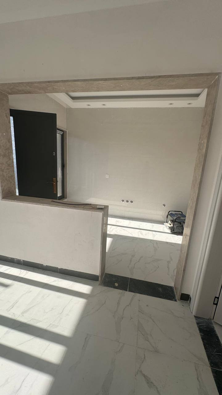 عروض مكتب ركن المواسم للعقار    والمقاولات 🏢 .

 🏠دارللبيع للبيع جمعية ام الربيعين حي الفلاح الثانيه 
مقاطعه 11

طابقين فول مواصفات وكما موضح في الصور

🗺️مساحة الارض 100 متر 
10 في 10 مربع

اربع غرف نوم 

السعر 125 مليون بي مجال

للاستفسار عن السعر وباقي التفاصيل اكثر الاتصال على الأرقام 
      التاليه او مراجعة المكتب في حي الفلاح الثانيه:

***********
***********

اضغط على زر المتابعه ليصلك كل ما هو جديد من عروضنا 👍 .

 عنوان المكتب الموصل/ حي الفلاح الثانيه  مدخل بانزخانة المنهل قرب مدرسة الدار البيضاء

 نستقبل كافة عروضكم التجاريه والسكنيه والزراعيه والجمعيات .
