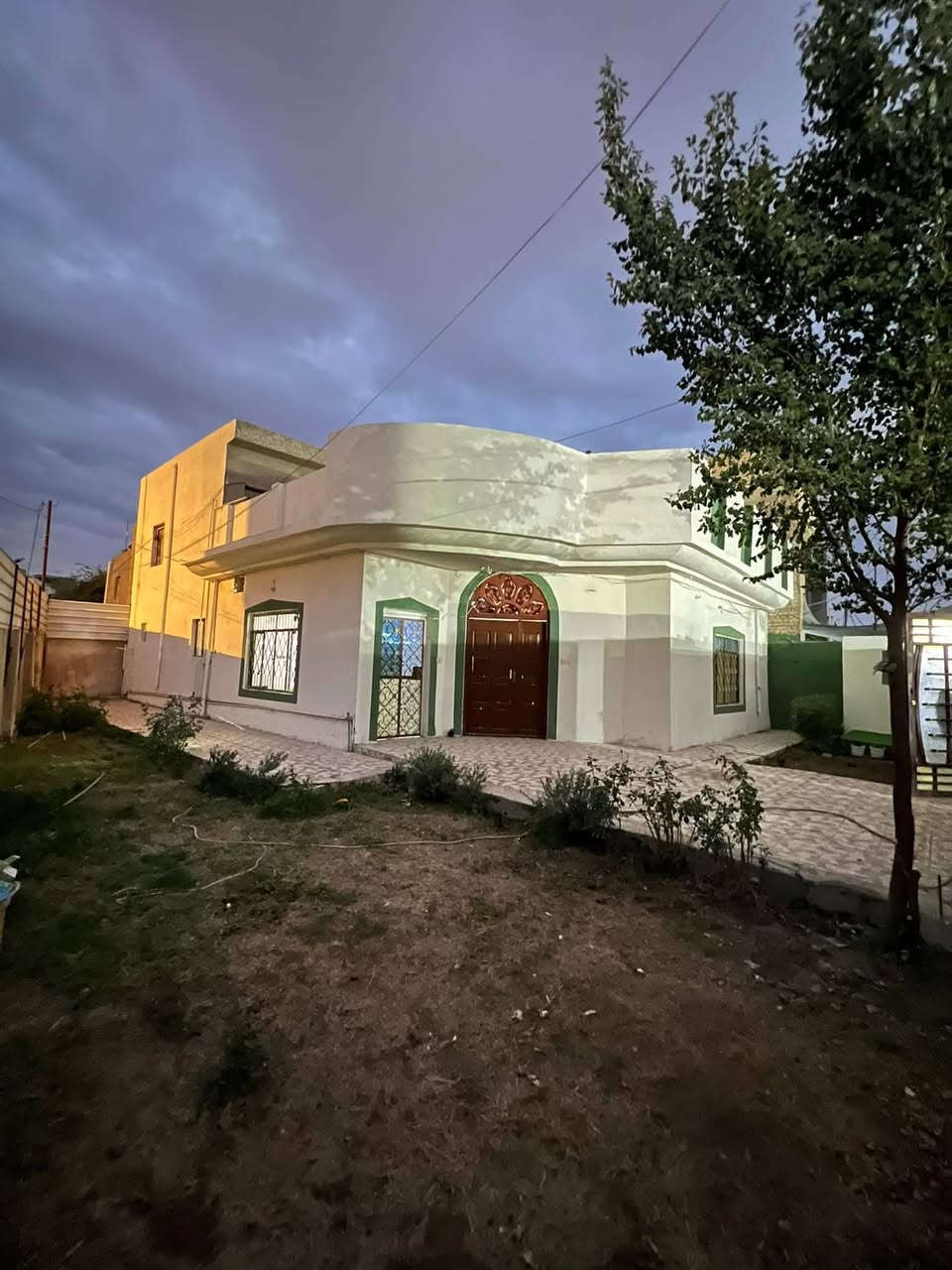 🏠دار رگـــــــن للأيجــــــــار
فـٓــــي بستــــــان الحلــــــــو قــــــرب روضـــــــة مريـــــــــم
شــــــارع 10م تبليـــــــط
__________________
المساحــــــة // 250م
__________________

🧱🏗️ #الطابــــــــــــــق #الأرضـــــــــــــي
غرفــــــــــة وصالـــــــــة وهـــــــــــول ومطبـــــــخ ومجمــــــــــع صحيــــــــــات وگـــــــــراج ومجمــــــــع صحيـــــــــات خارجيـــــــــة وحديقــــــــــة ...
🧱🏗️ #الطابــــــــــــــق #الثانــــــــــــــــي
غرفــــــــــة فقــــــــــط ...
___________________💲
الأيجــــــار 650 آلـــــــف مقدمـــــــة 3 آشهـــــــر نهائـــــــي 
__________________💲
#مكتـــــــــب
          🧱🏗️أمــــــــلاك بابــــــــل للعقـــــــار🧱🏗️
#الكائـــــــــن
   شارع_الكرامة_قرب_الضريبة_مقابل_التخطيط_العمراني
         ***********📞☎️📞***********
_____________________________________________
