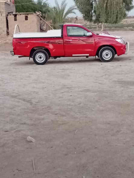 السلام عليكم بكم 2010 مقفوله فيها بس نص جاملك الامامي بارد اريد مراوس بدبل قماره من 2012 وجوا اريد مراوس ***********
