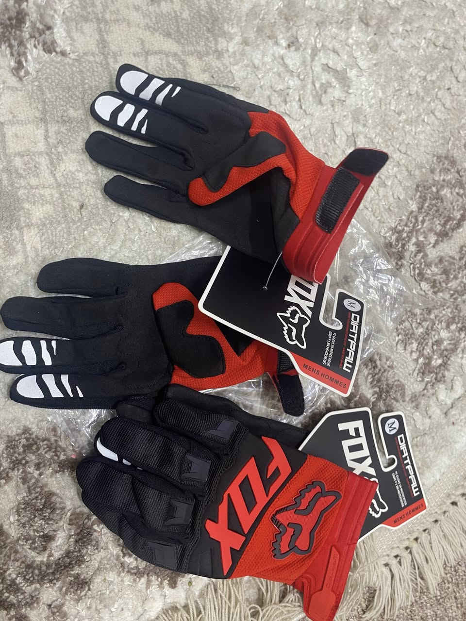 متوفر
السعر ١٥ الف 
قطعتين


**إذا كنت صاحب هذا الإعلان وتريد حذفه لأي سبب، رجاءا أرسل رسالة إلى الدعم الفني**