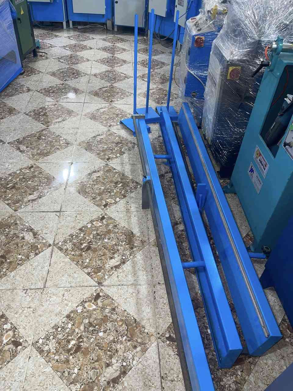 معمل بلاستك نظيف ٥ قطع ثريفيز / سعر ٢٤ ورقه 
***********
