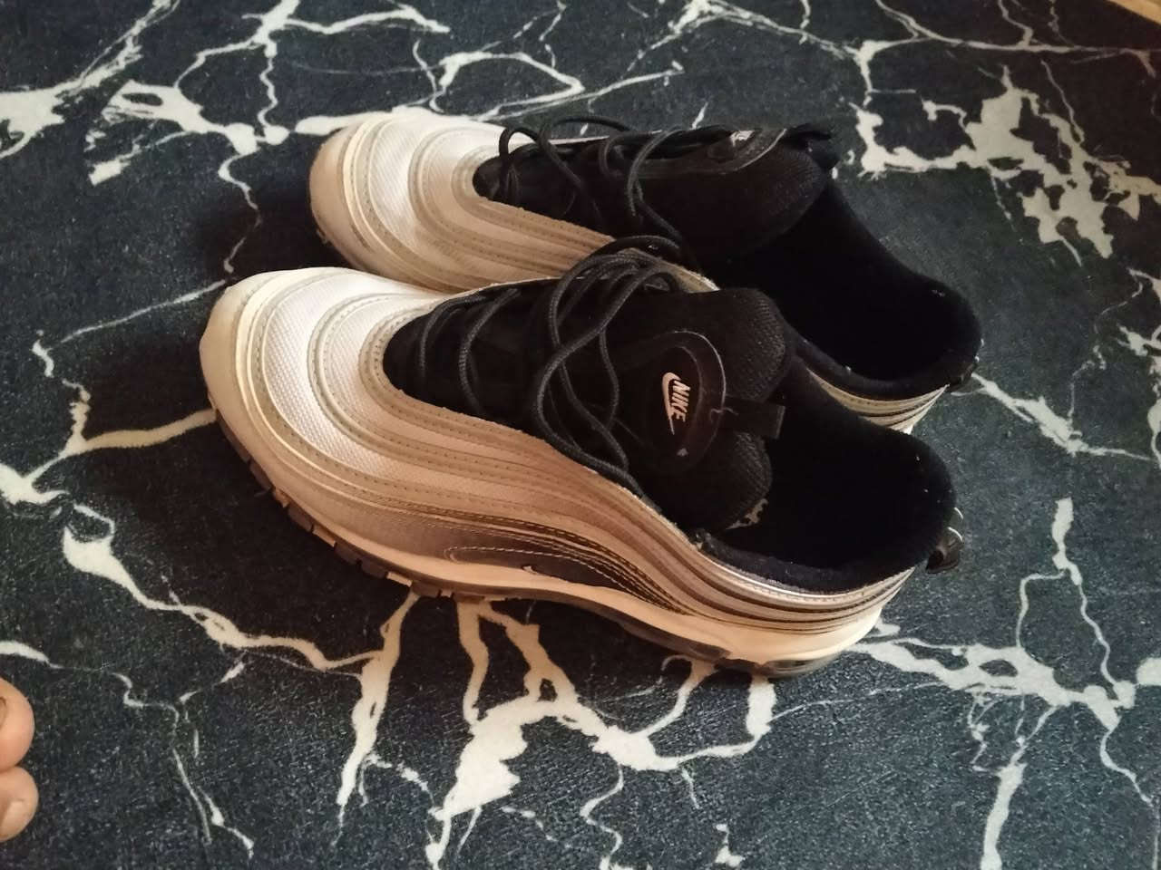 الاوريو الايرماكس الاصلي🖤 
مقاس 42
سبب البيع ضيقه ولبسه وحده بس
للتواصل 01280650418


**إذا كنت صاحب هذا الإعلان وتريد حذفه لأي سبب، رجاءا أرسل رسالة إلى الدعم الفني**