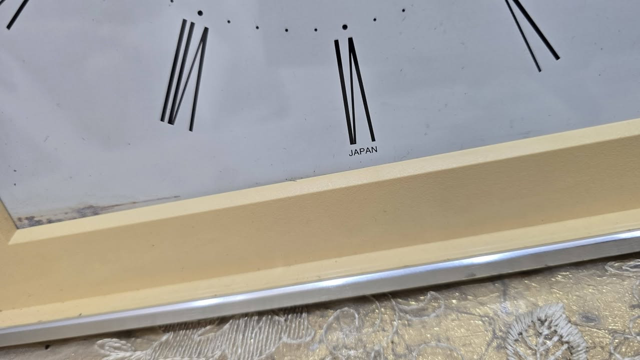 ساعه ناشونال 
نضافة تامه 
للاستفسار مراسله الصفحه 
او الاتصال ***********
