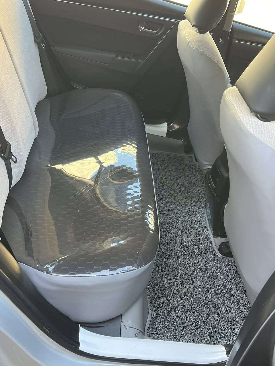 يالله سلام عليكم
كورلا LE 2019
ضرر السيارة موضح بلمنشور غير هذة السيارة مكفولة حتى الدعاميات بلاديات السيارة مكفولة من التصفية بدون دواخل بدون ايرباكات
رادار موجود وشغال
ويل كروم بلادي
دفتر بانزين
منضومة غاز حكومية مع الكارت
تخم تاير تايلندي جديد
صدر امامي خلفي جديد
دوشمة كشنات ارضية صندوك كلة جديد
مصفرة غرامة ونقابة
شرط التحويل 
غير متواجد علفيس
للأتصال
***********
او
***********
