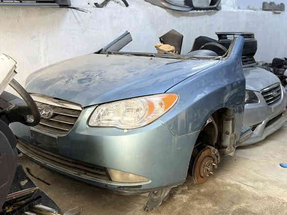 سلام عليكم غراض النترة من 2007 
احد 2011 مكاني بغداد مدينة الصدر 
غراض تفصيخ حاوية امريكي خليجي 
موجود توصيل جميع محافضات العراق
متواجد خاص واتس ***********
