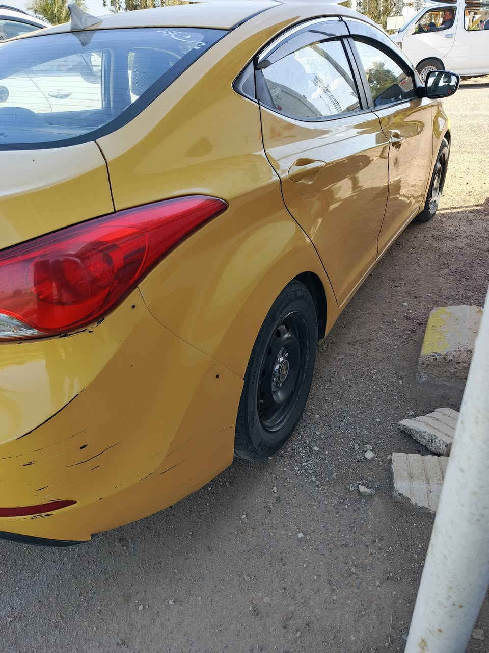 السلام عليكم افانتي محرك 1600 جي دي اي موديل 2012 بيها منظومة غاز السيارة وارد كوري بيهة بس بنيد مبدل ودعامية رقم بغداد مصفرة هيئة وغرمات صبغة أولى باسمي محرك صارلي شهرين من شديتة جديد تدفئة تبريد كلهة شغالة بيه. نظام ايكو السعر 88 مكاني بغداد اتصال ***********
