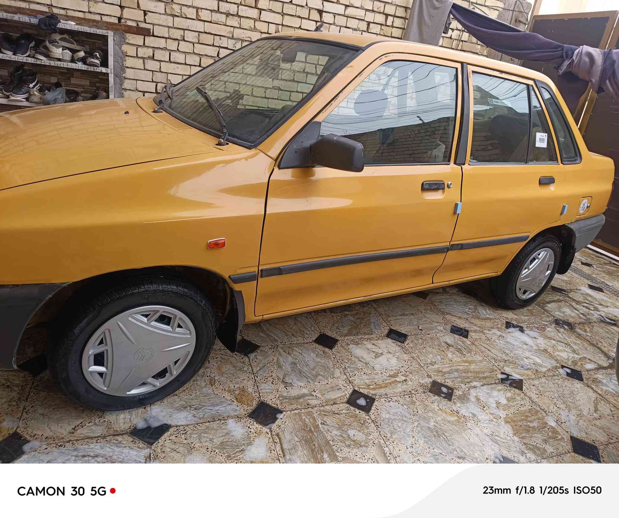 السلام عليكم سايبا مديل 2014مصفره هيئه وغرامات كير ومكينه مكفولات حداديه جديده رقم جديد هزه جديده سنويه جديده مكاني كربلاء السعر 32وبيها مجال الاستفسار ***********
