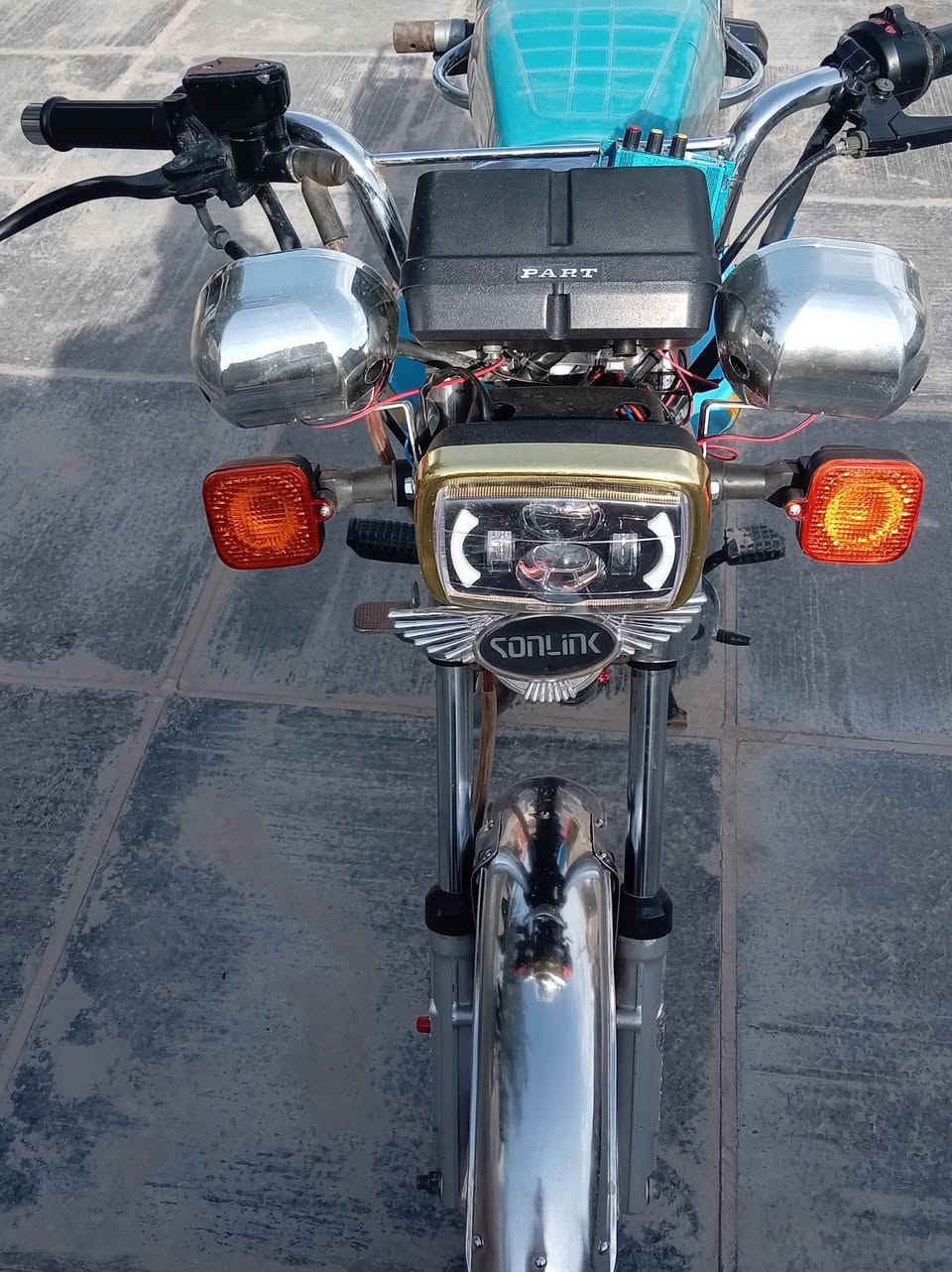 سلام عليكم دراجه سونك مديل 24 دراجه جديد مال جناي تخم تواير البارحه شديتهن مكاني البدير رقمي ***********
